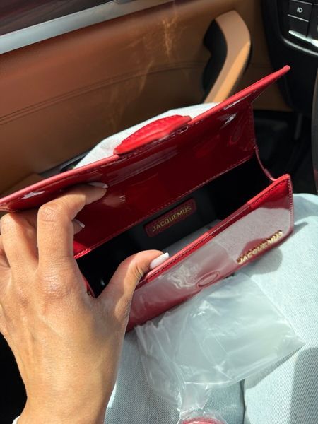 Jacquemus сумка червона лакова Le Bambino MERI-BAG-JAC-004 фото